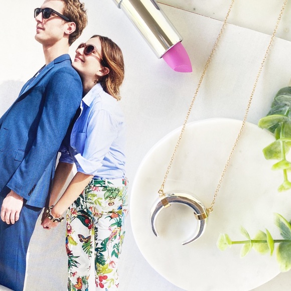 🆑 "Kinsey" Necklace || Silver & Gold Horn Pendant - Picture 2 of 16